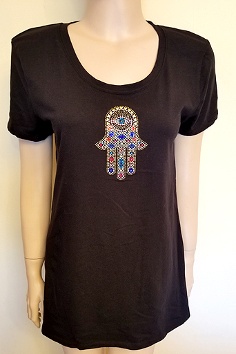 SHORT SLEEVE SCOOP NECK WITH HAMSA & MINI EVIL EYE DESIGN IN SIZE LARGE $40.00